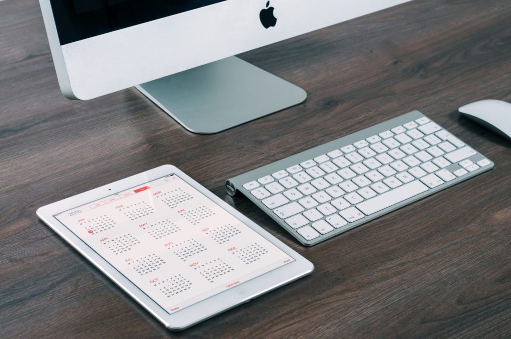 4 Must Have Devices For Any Apple Fanboy